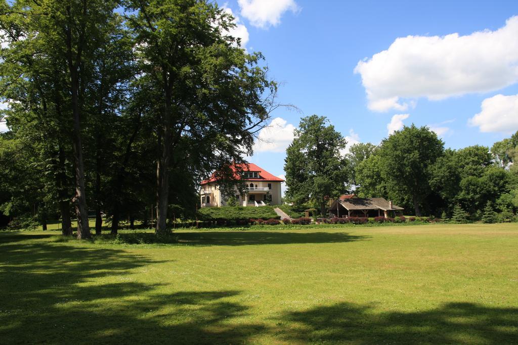 Palac Pozorty Bądki Extérieur photo
