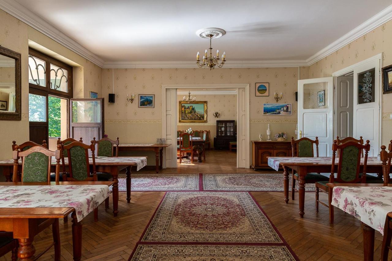Palac Pozorty Bądki Extérieur photo